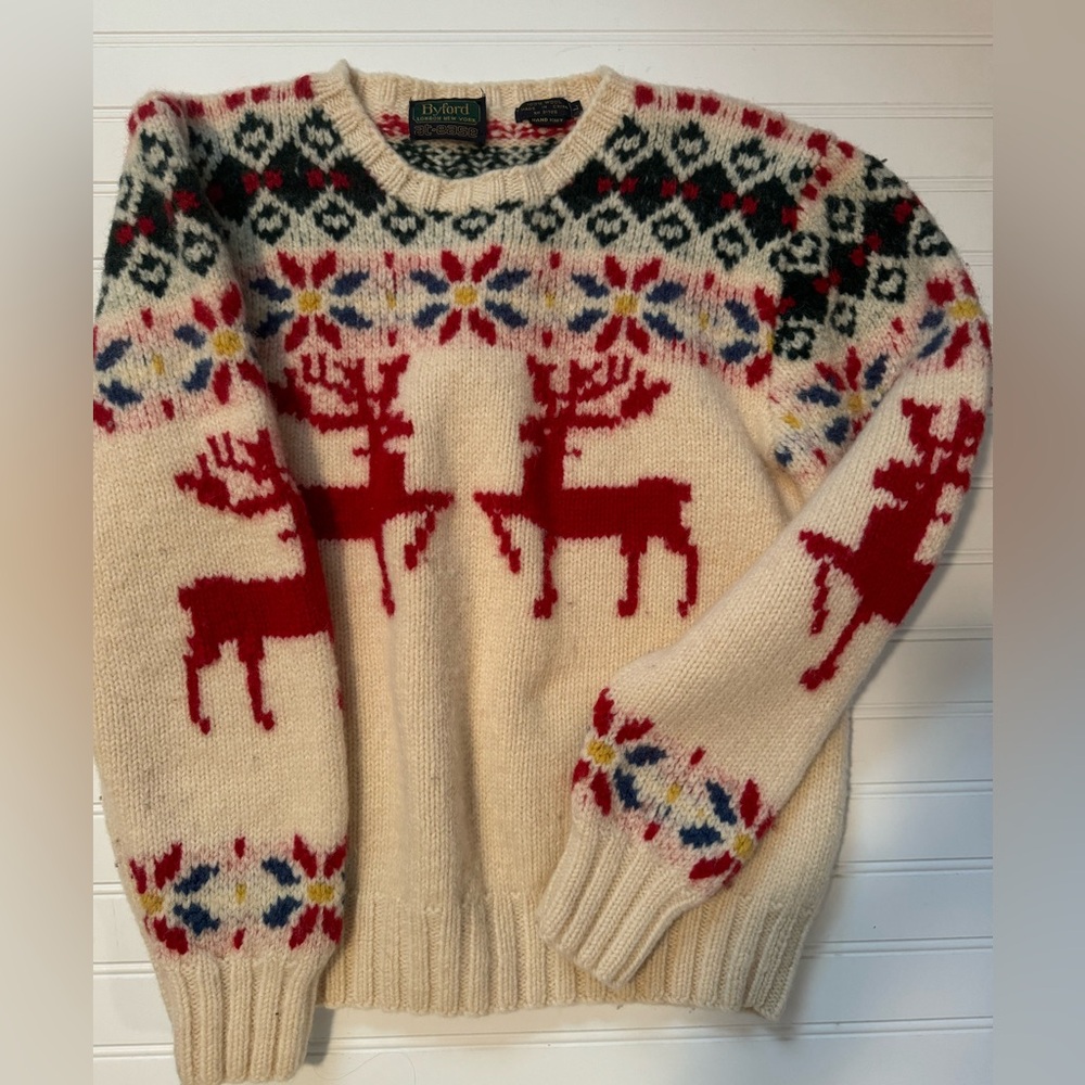 Vintage D. Byford Ltd. 100% wool hand knit Apres Ski sweater.Fits like a medium